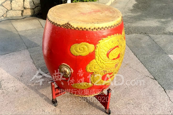 龙鼓侧面实拍